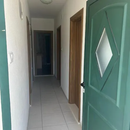 Apartman 4 Majba *